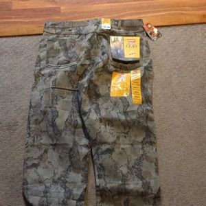 Wrangler outdoor gear camo 38x32 relaxed fit jean